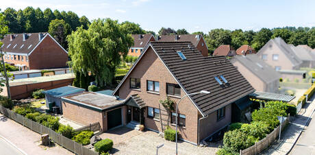 Großzügiges Einfamilienhaus mit viel Charme und zentral in Lensahn gelegen! Großzügiges Einfamilienhaus mit viel Charme und zentral in Lensahn gelegen!